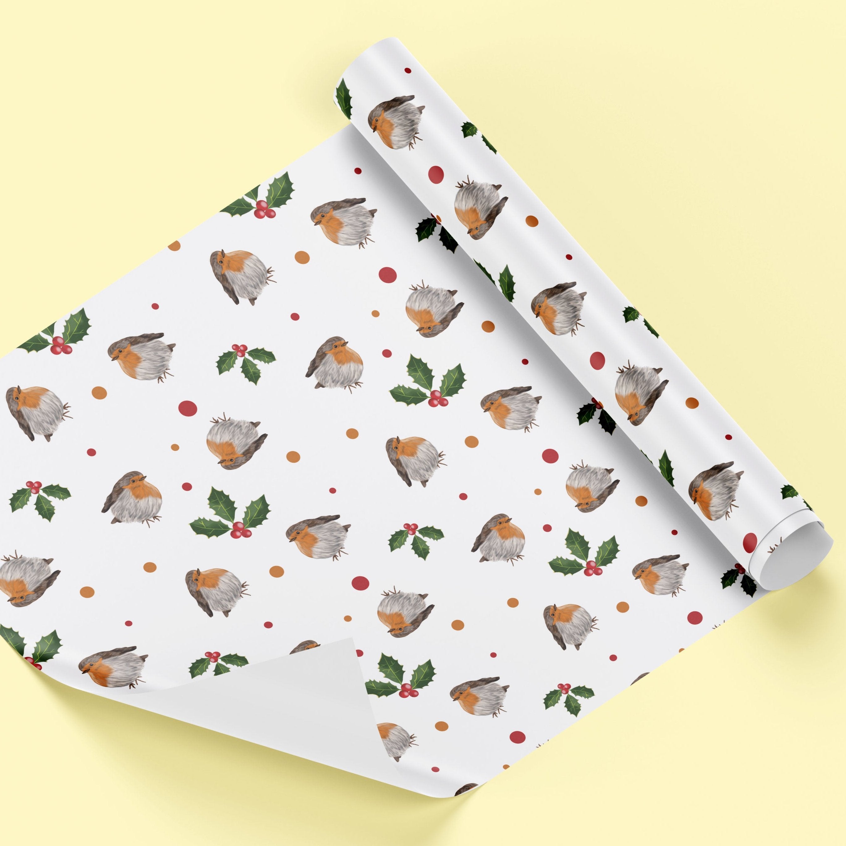 Robin Christmas Wrapping Paper with Gift Tags