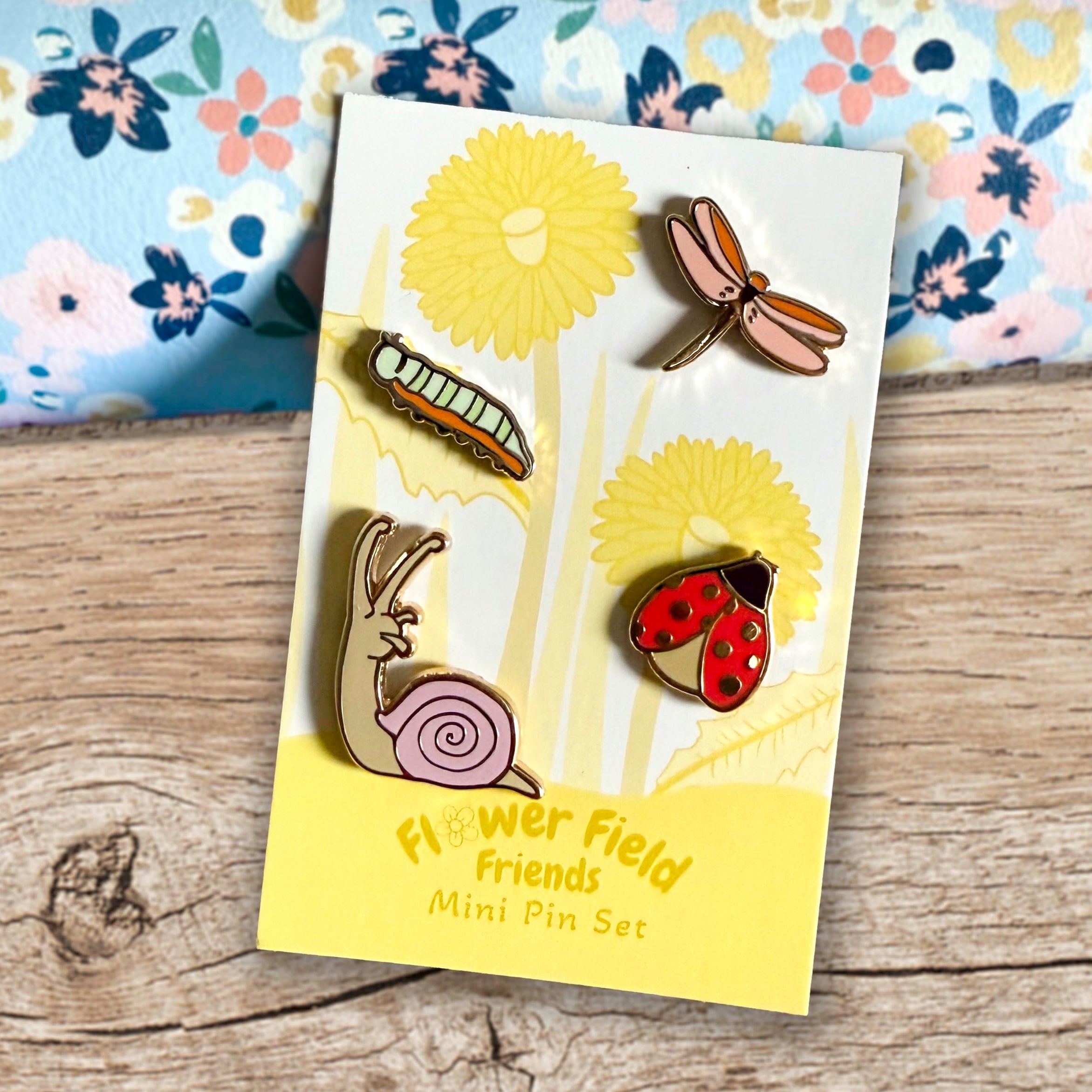 Mini Pin Set Flower Field Friends