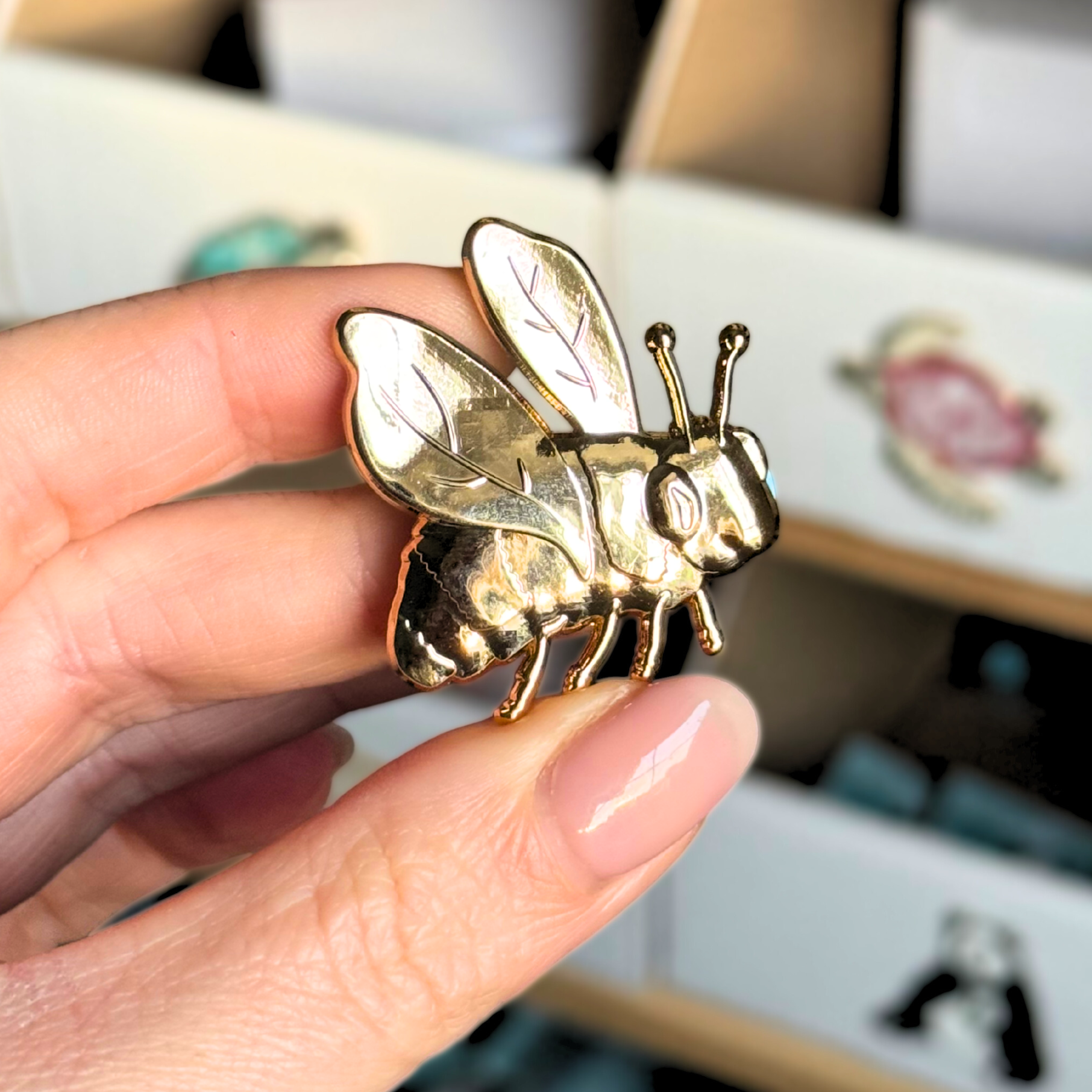 SPECIAL EDITION Gold Benny Bee Pin Badge